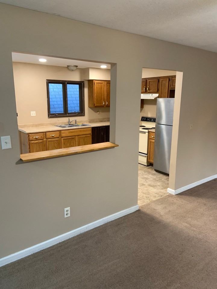 109 Brown St #109 - Photo 4 of 20