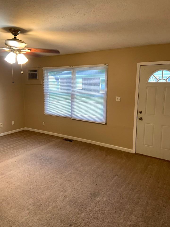 109 Brown St #109 - Photo 5 of 20