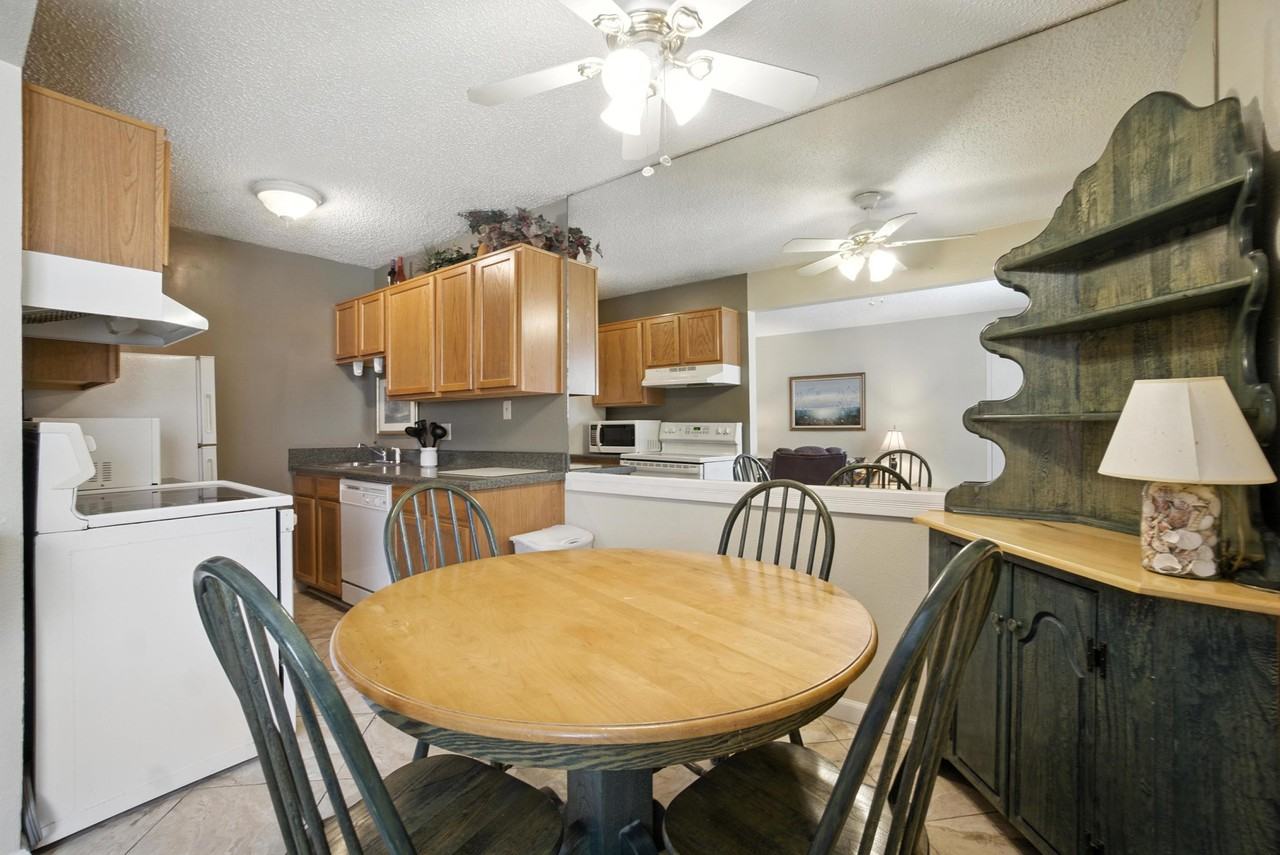 905 Leisure Sq #100 - Photo 5 of 12