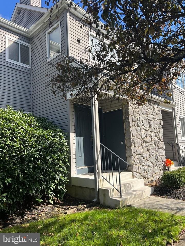 822 Chanticleer - Photo 3 of 29