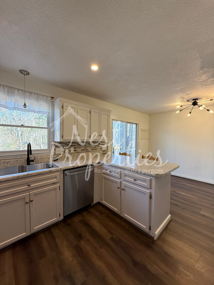 241 Saddlebrooke Rd #1 - Photo 4 of 13