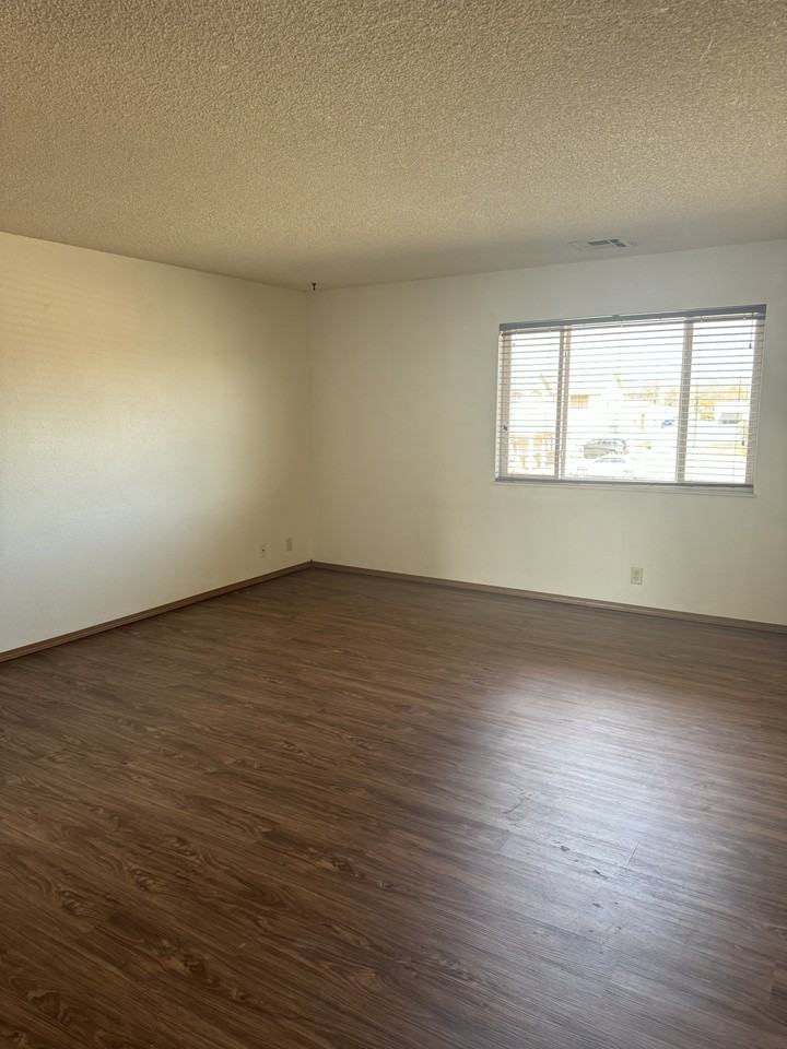 333 S Tyler Rd #408 - Photo 2 of 8