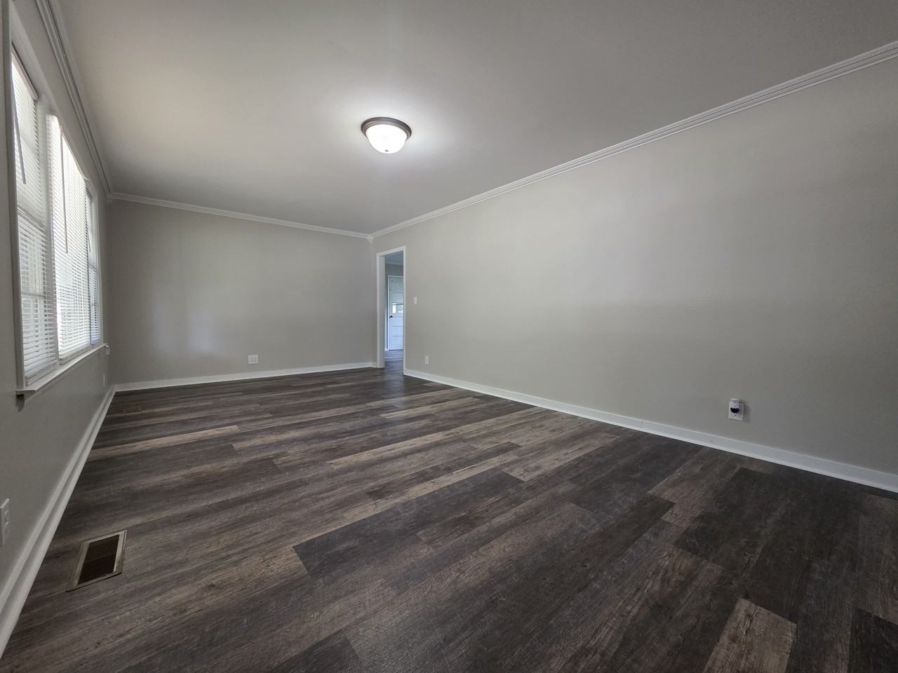 4204 Lakeview Dr Nw #1 - Photo 3 of 9