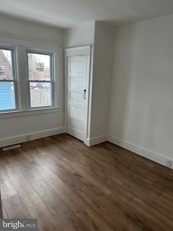 11 2nd Ave - Photo 6 of 8