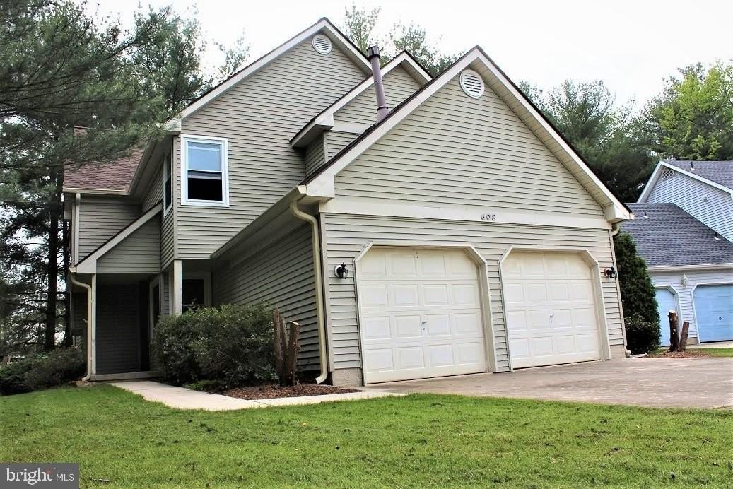 608 Quincy Ct - Photo 2 of 39