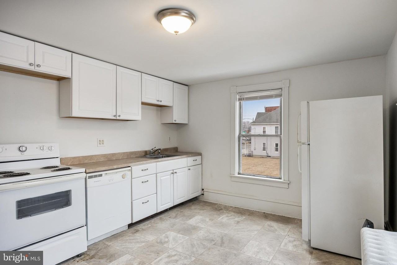 24-26 Broad St Unit 2 #2 - Photo 3 of 15