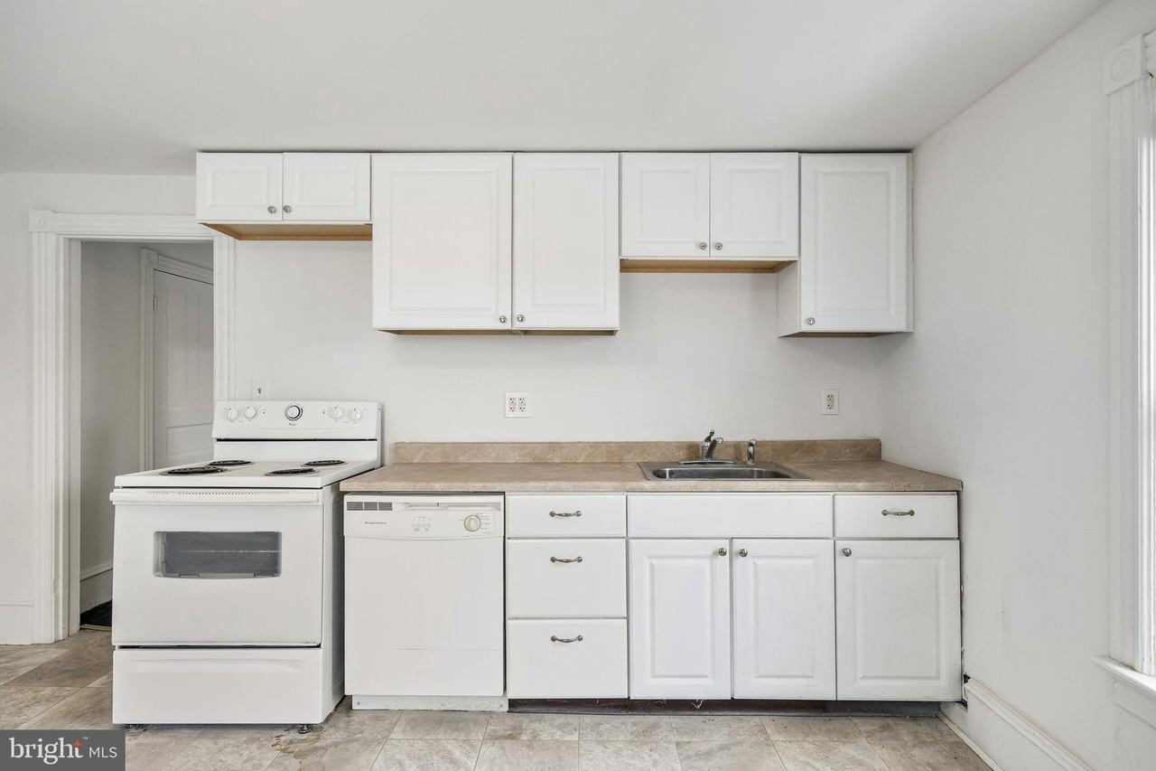 24-26 Broad St Unit 2 #2 - Photo 4 of 15