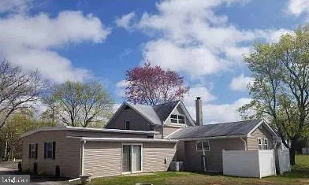 230 E High St - Photo 2 of 11