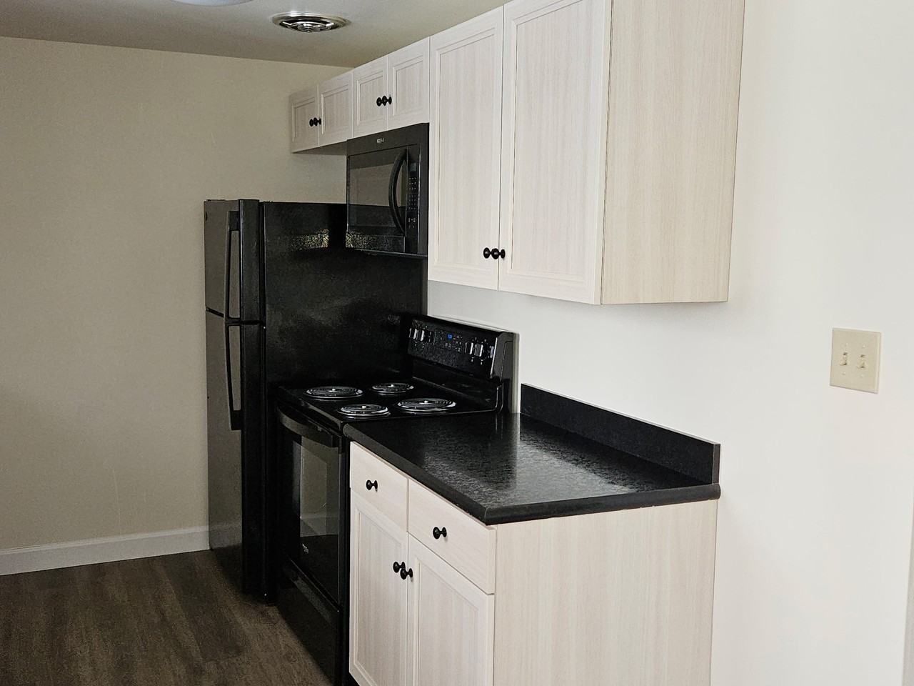 3807 Logan Ferry Rd #B5 - Photo 2 of 8