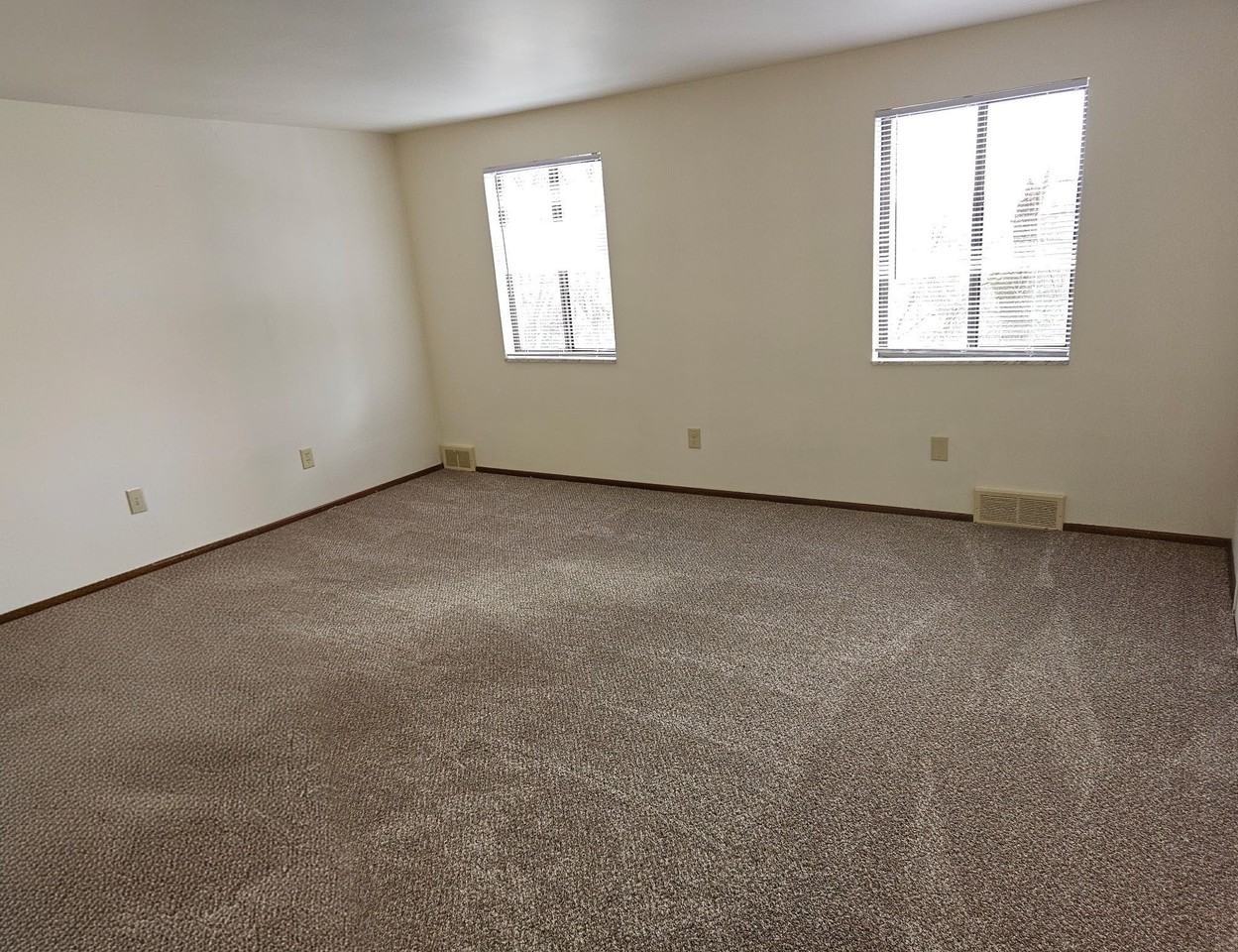 3807 Logan Ferry Rd #B5 - Photo 6 of 8