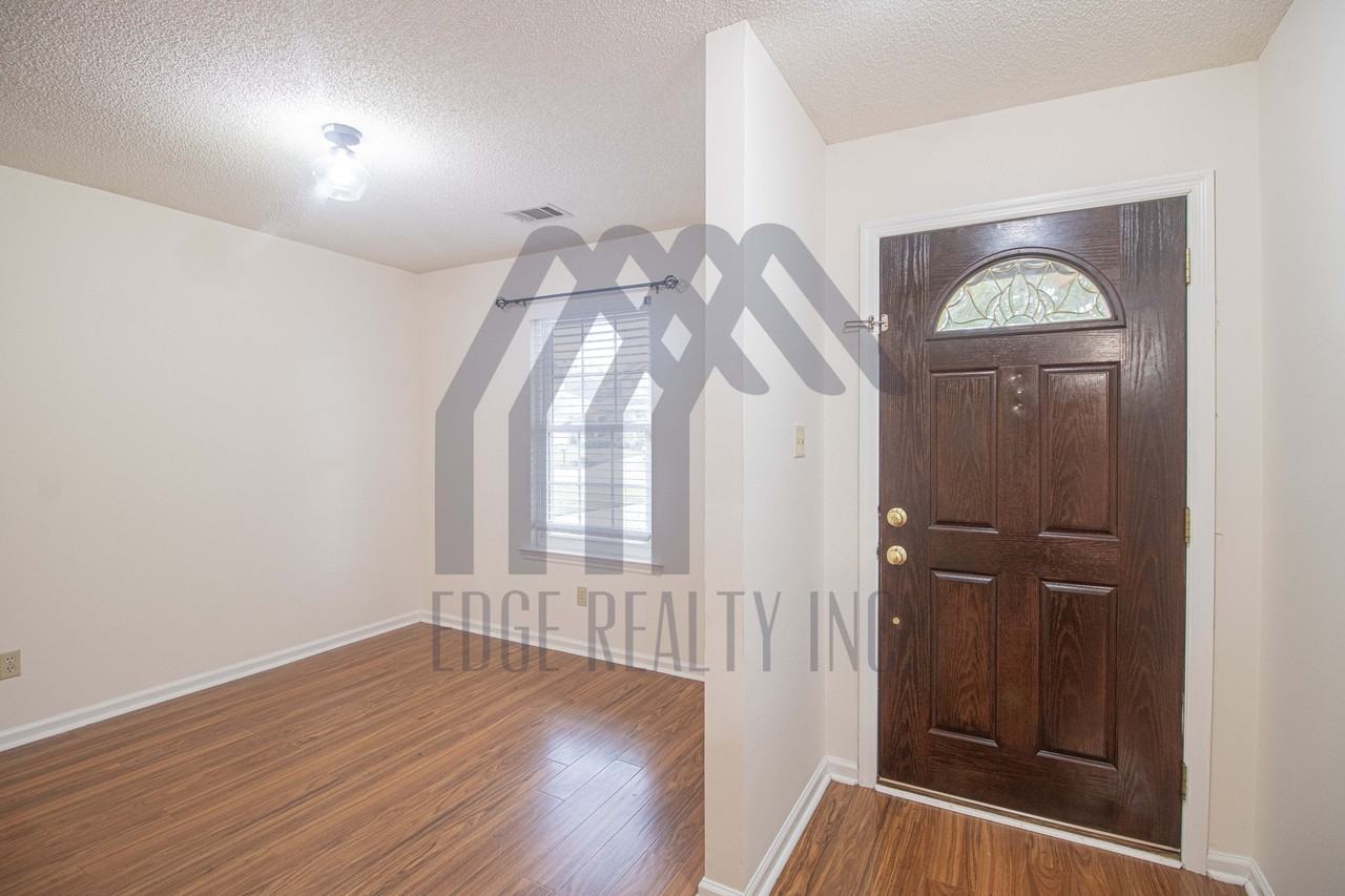 148 Country Walk Cir #1 - Photo 2 of 11