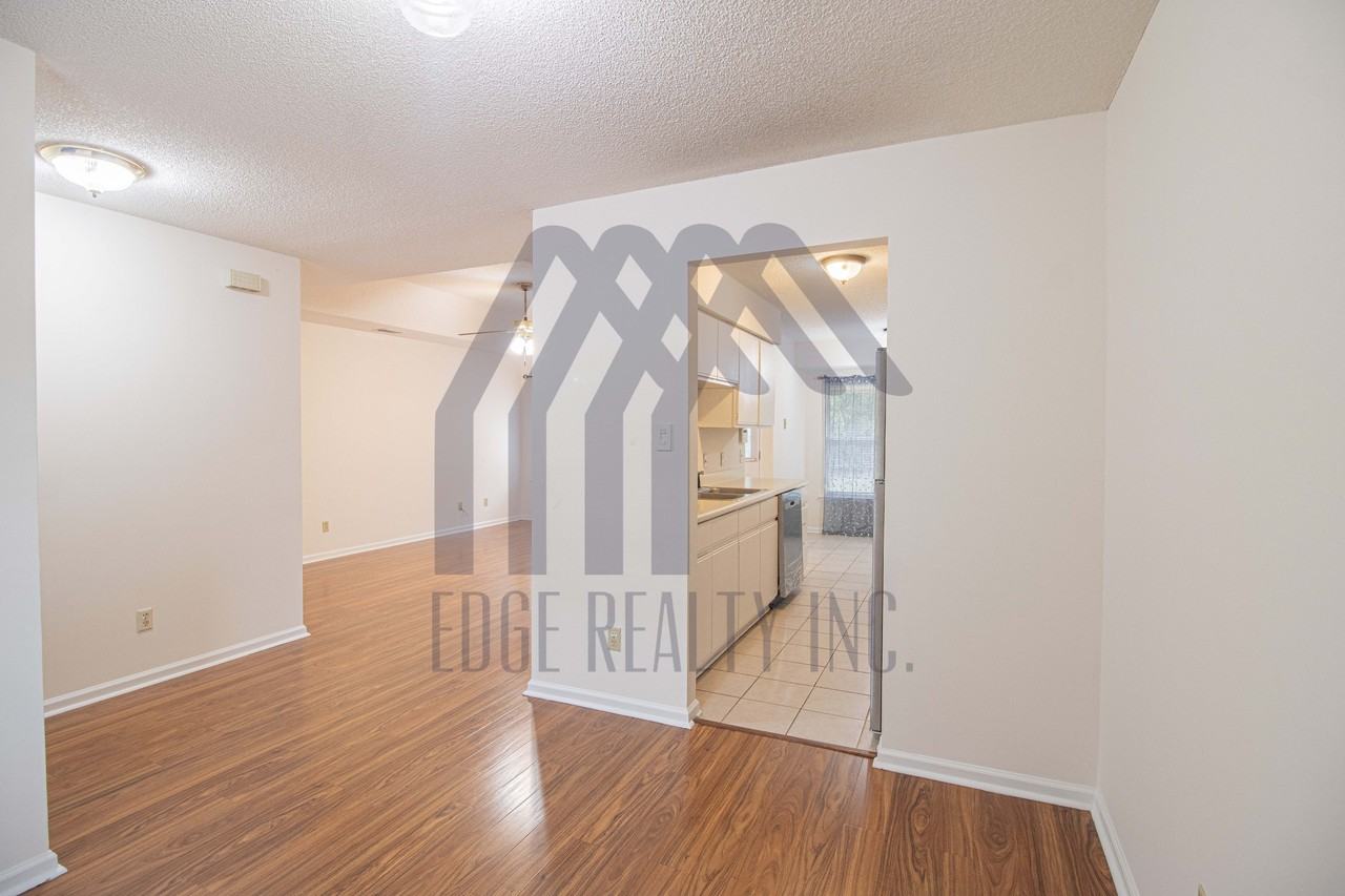 148 Country Walk Cir #1 - Photo 4 of 11