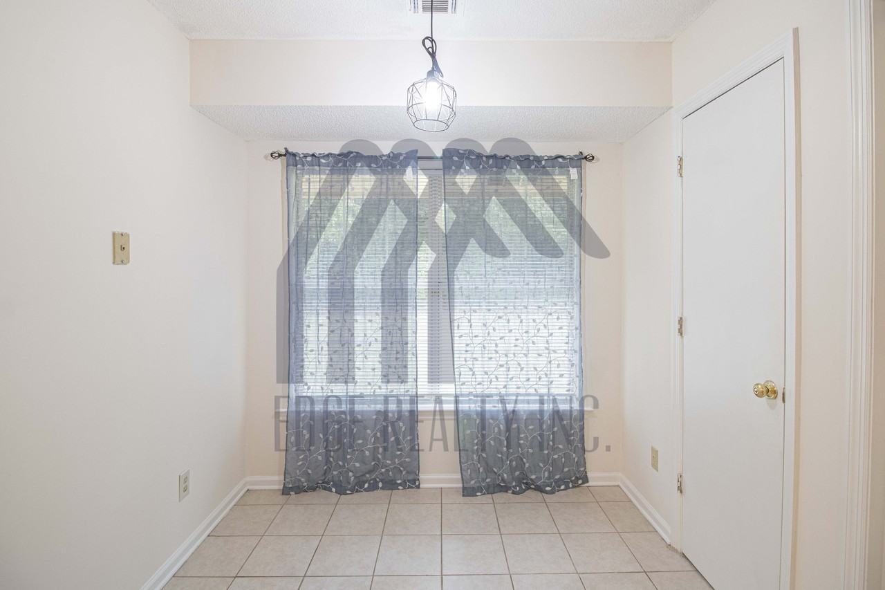 148 Country Walk Cir #1 - Photo 5 of 11