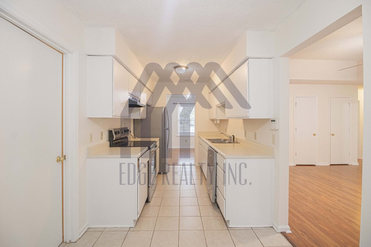 148 Country Walk Cir #1 - Photo 6 of 11