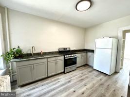 featured image of 38 Bayard St Apt 3 #3