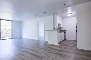 featured image of 300 W Avenue 37