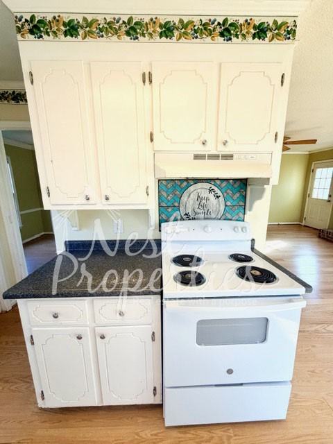 325 Southampton Dr #1 - Photo 3 of 12