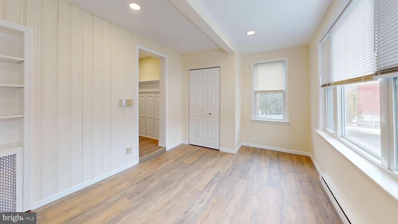 824 Kintner Rd - Photo 2 of 33