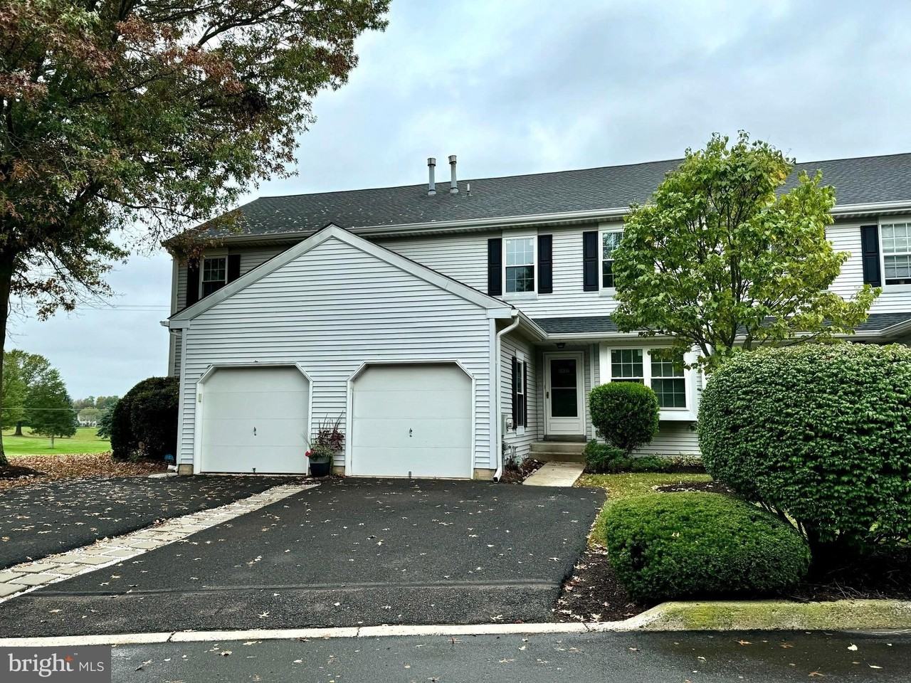 2437 Linksman Ln - Photo 4 of 49