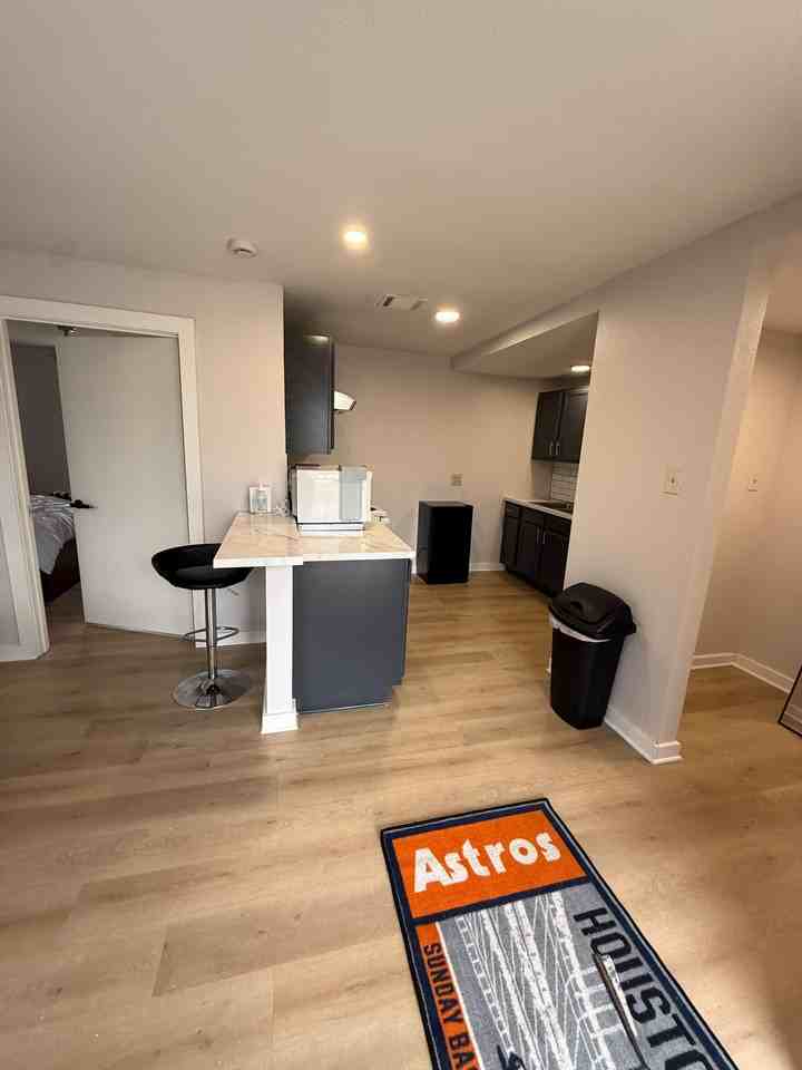 Hartford St - Photo 3 of 6