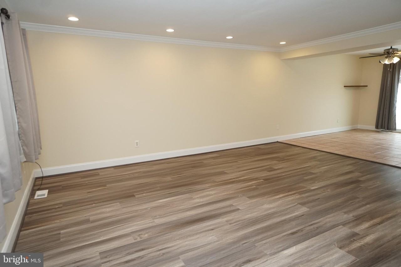 915 Arch St - Photo 3 of 32