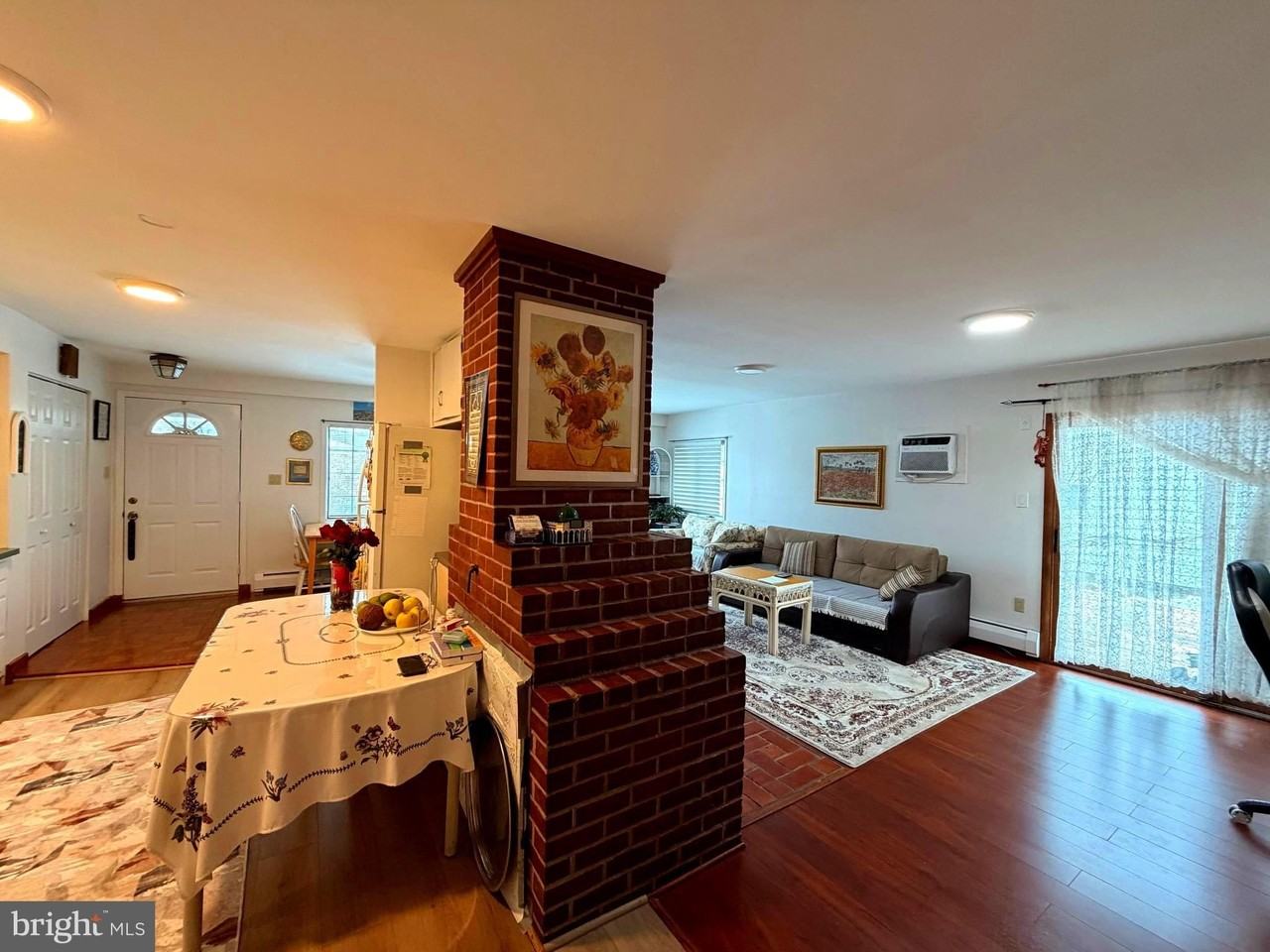 25 Balsam Rd - Photo 4 of 17