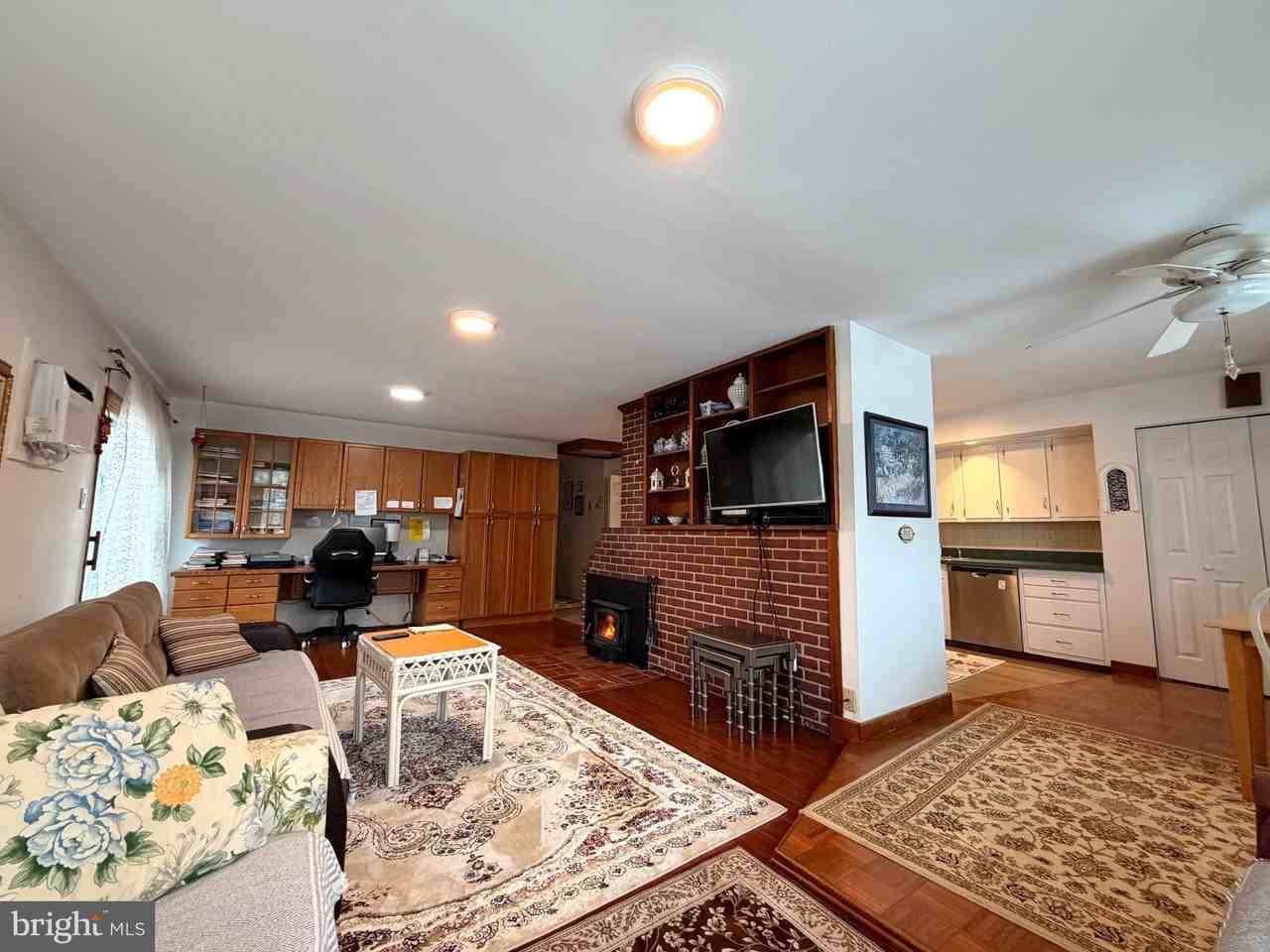 25 Balsam Rd - Photo 6 of 17