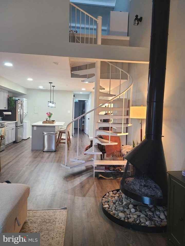 21 Tahoe Unit B #B - Photo 3 of 25