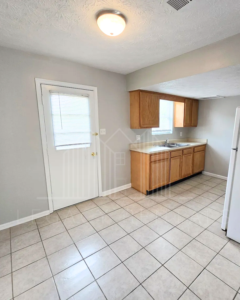 159 Miller Dr #6 - Photo 6 of 15