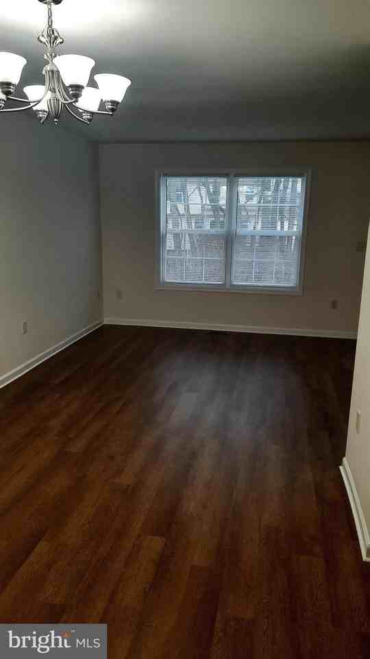 303 Antilles Ct - Photo 5 of 15