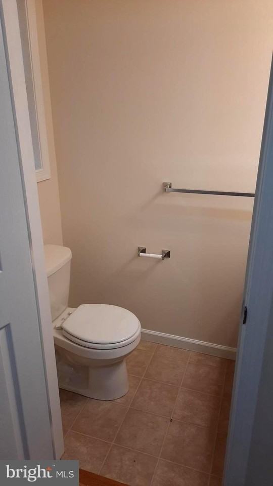 303 Antilles Ct - Photo 7 of 15