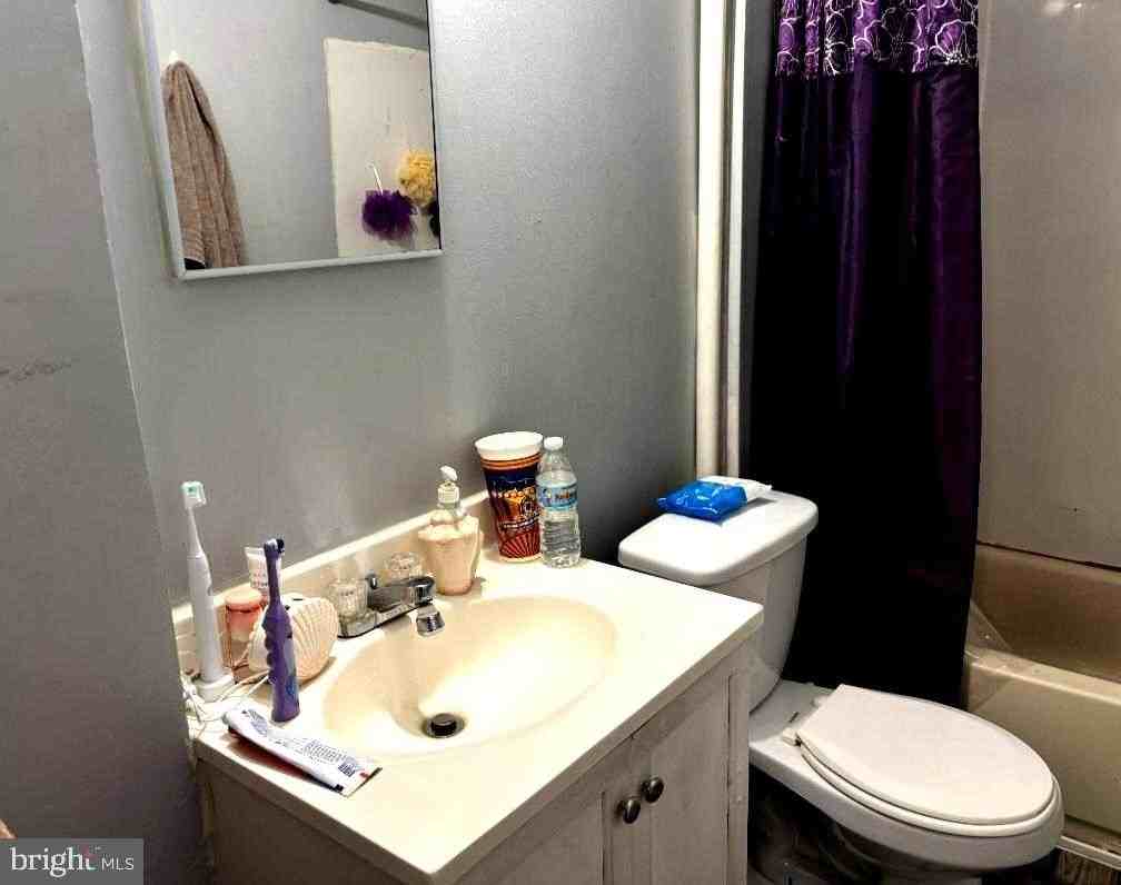 123 W Railroad St - Photo 4 of 7