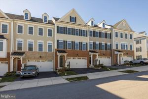 featured image of 831 Stonecliffe Rd