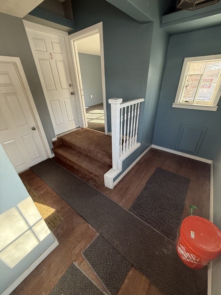 1023 S Pennsylvania Ave #3 - Photo 3 of 19