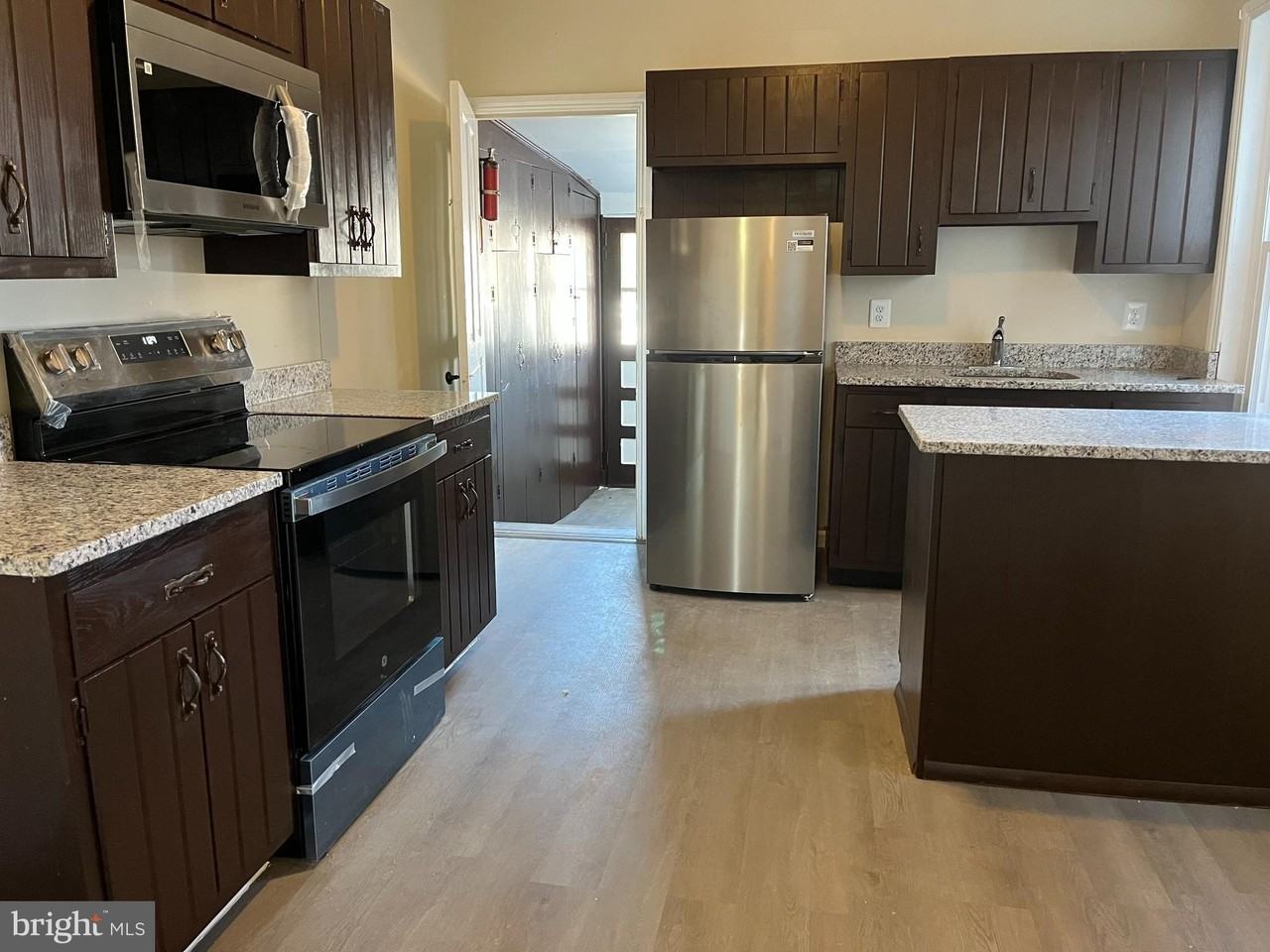 133 E Nields St - Photo 6 of 18