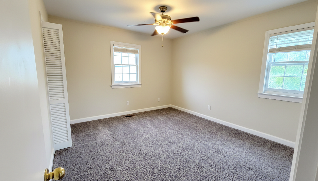 935 4 - Photo 2 of 7