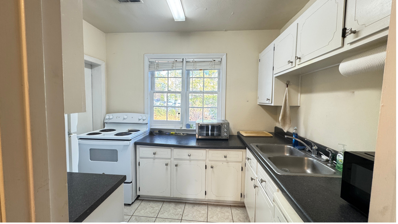 935 4 - Photo 6 of 7