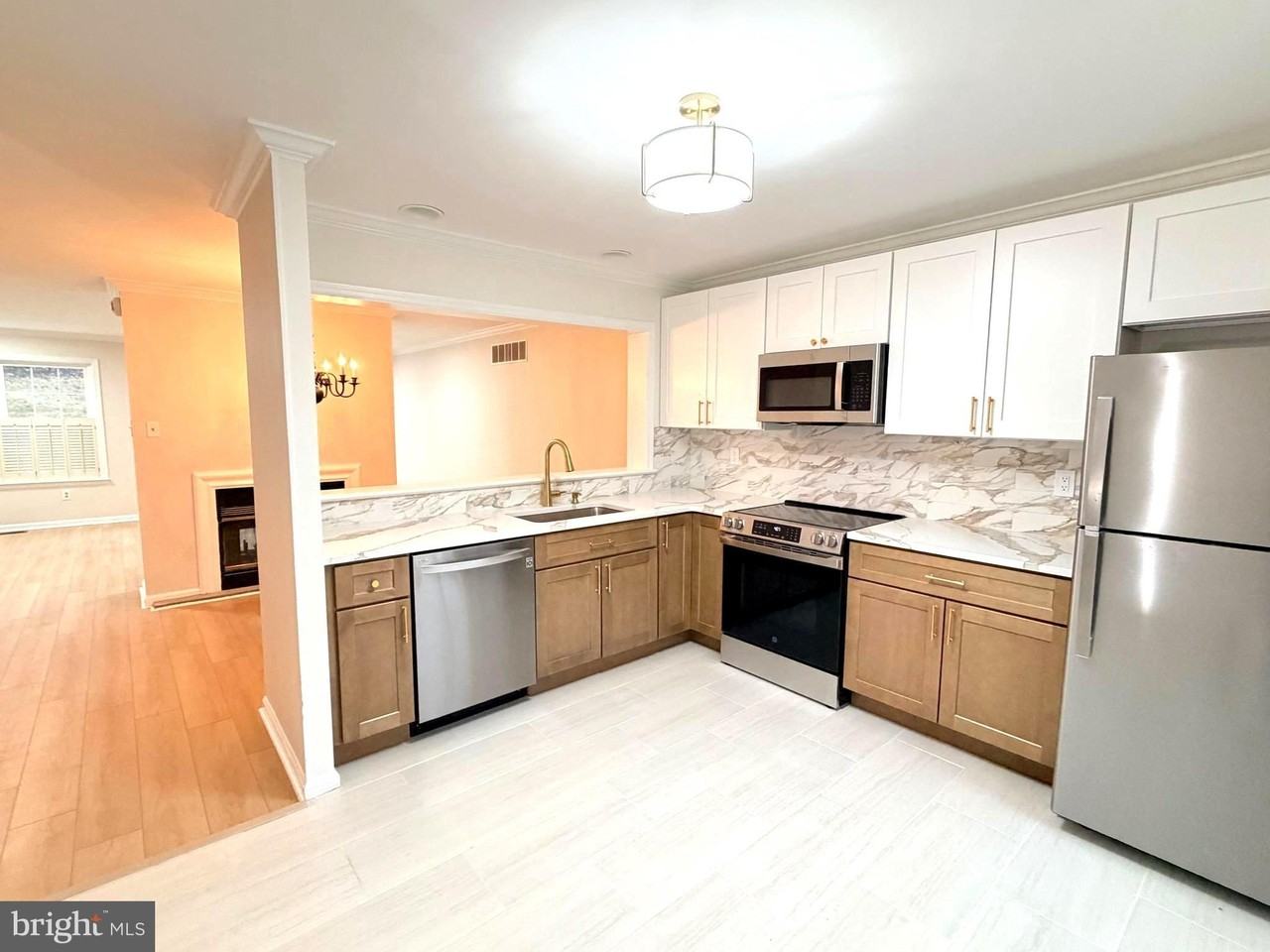 2305 Westfield Ct Unit 2305 #2305 - Photo 4 of 20