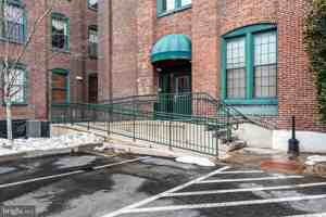 featured image of 200 Lincoln Ave Ste 221 #221