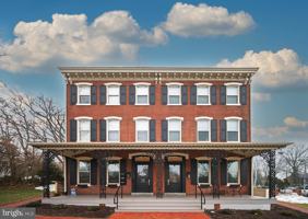 featured image of 329 S High St Apt 2 #2