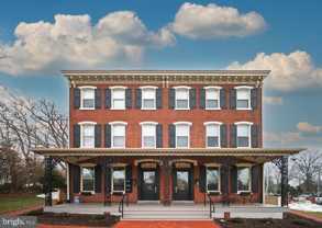 329 S High St Apt 2 #2 - Photo 1 of 1