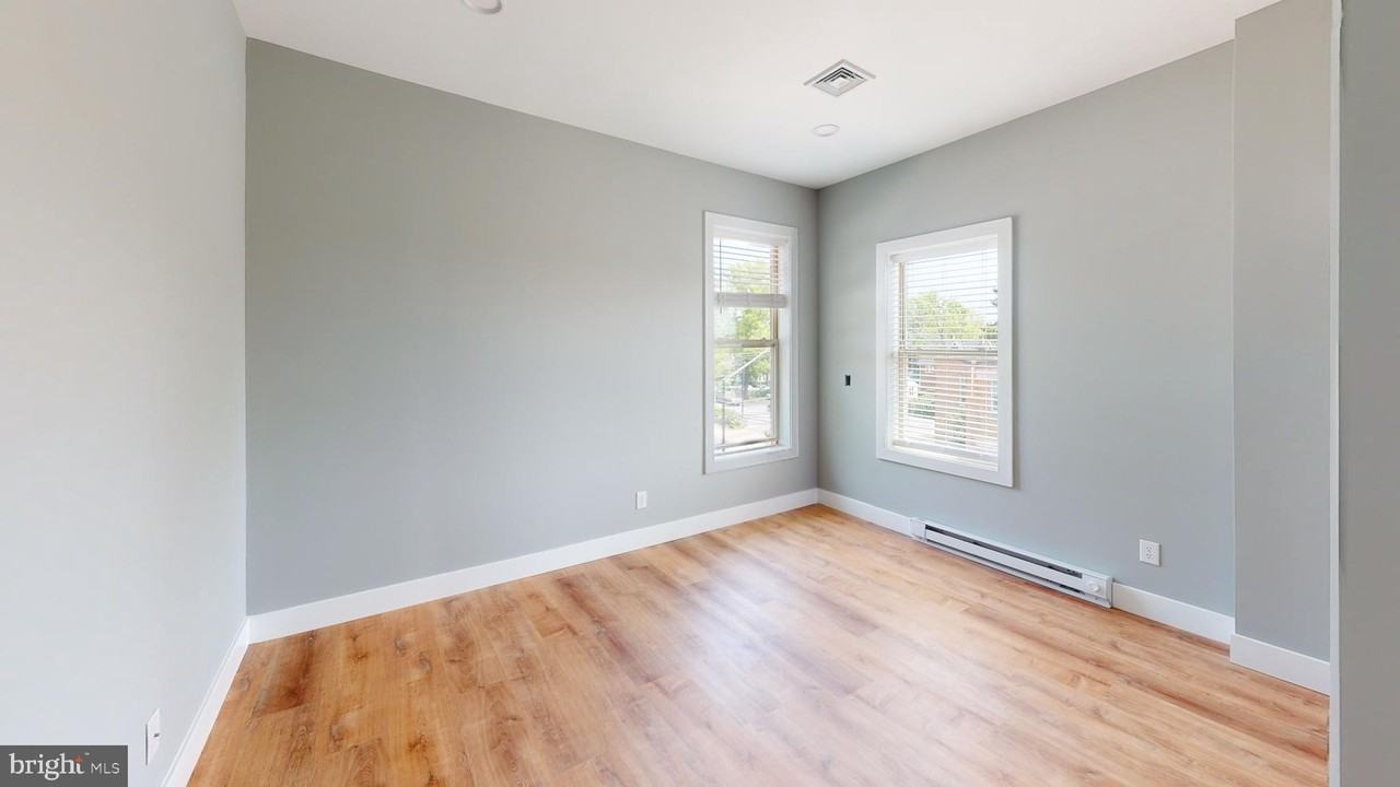 329 S High St Apt 2 #2 - Photo 5 of 8