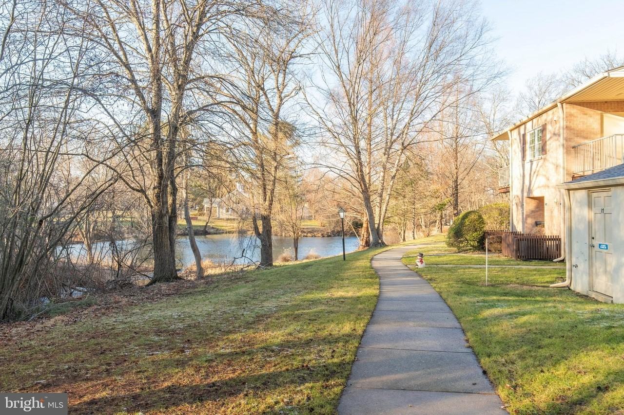 510 Old Forge Xing - Photo 5 of 29