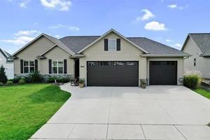 featured image of 3641 Tulip Trl #1