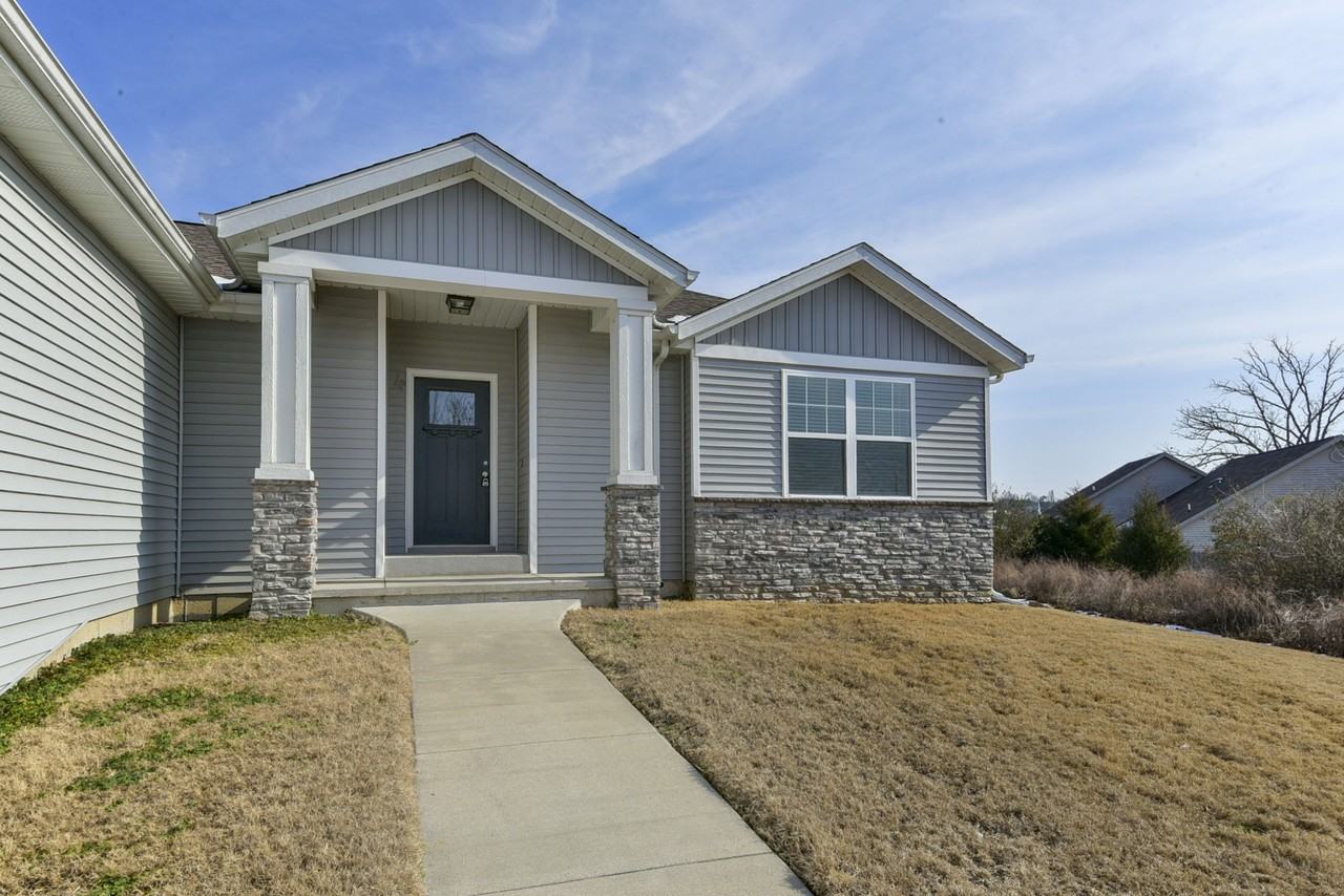 343 Holts Lake Dr #1 - Photo 3 of 32