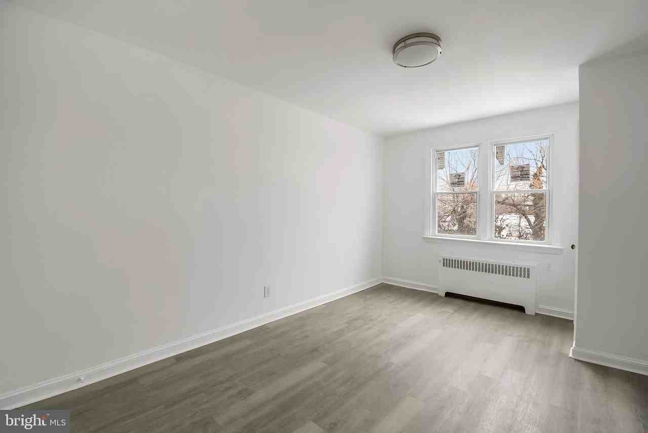 837 Windermere Ave - Photo 5 of 7