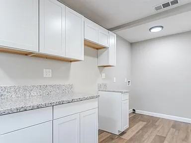 421 Eye St #1 - Photo 3 of 8