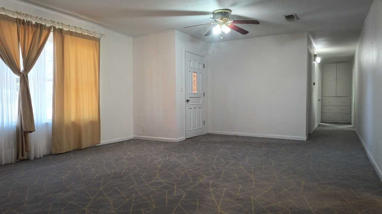 5008 Bobo Rd #1 - Photo 5 of 21