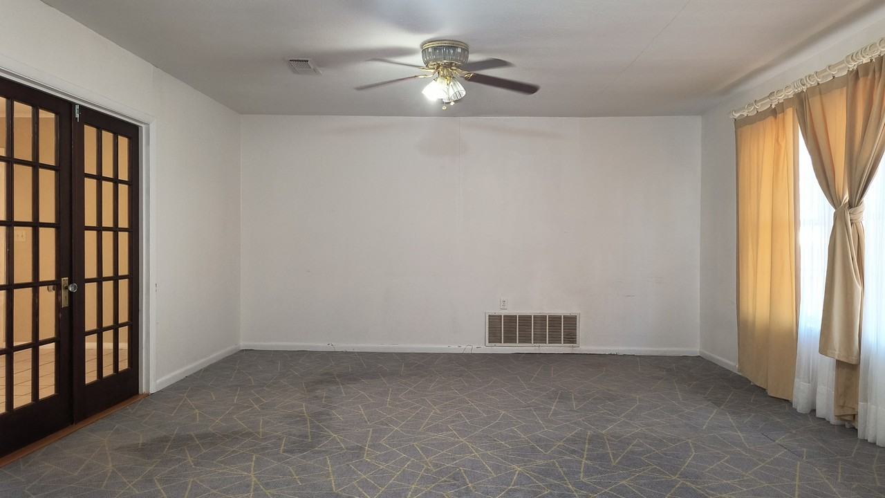 5008 Bobo Rd #1 - Photo 6 of 21