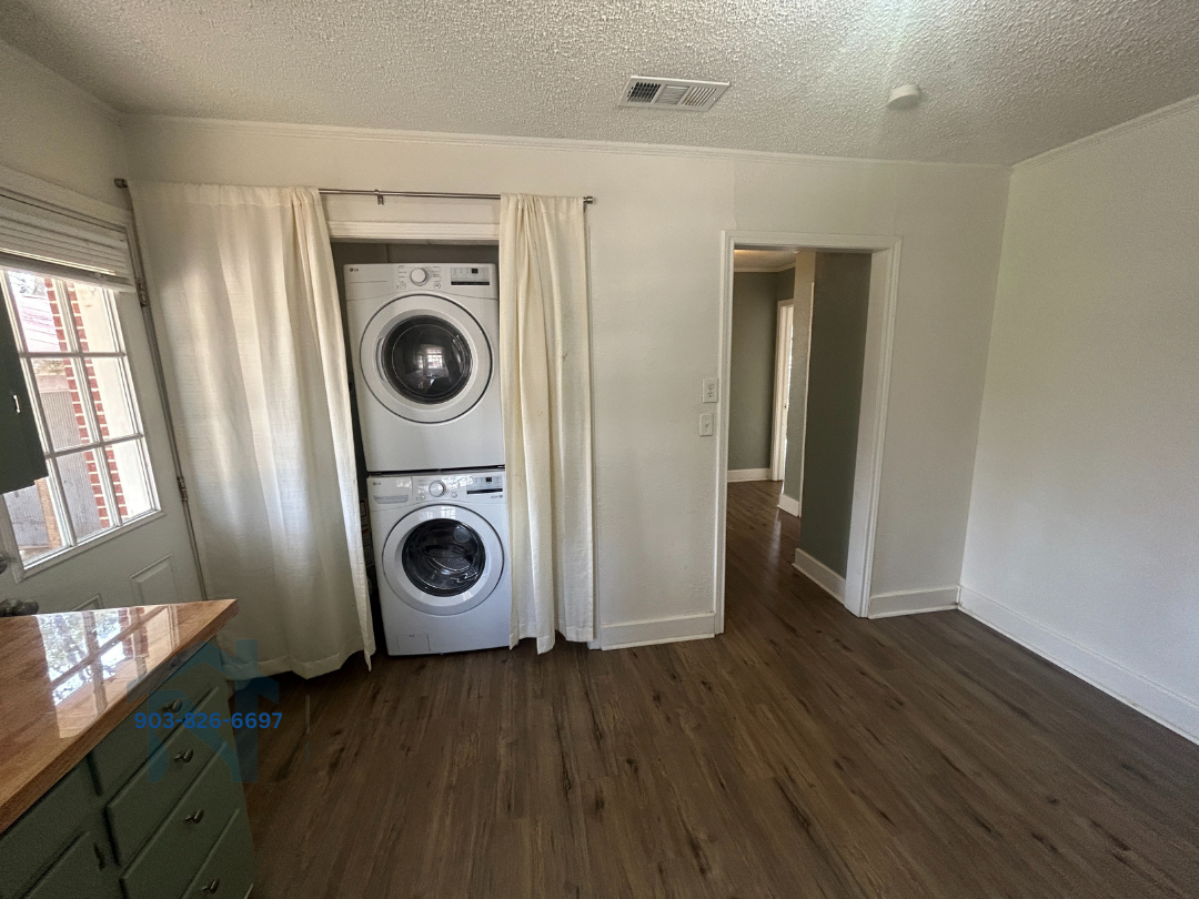 508 N Louise St #B - Photo 2 of 12